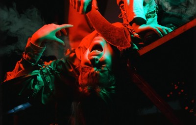 Квест Автобиография красного